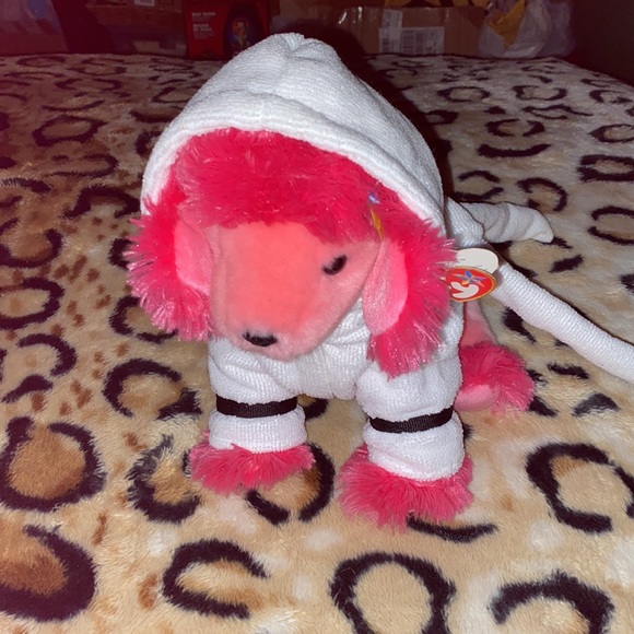 White Robe - Picture 4 of 6